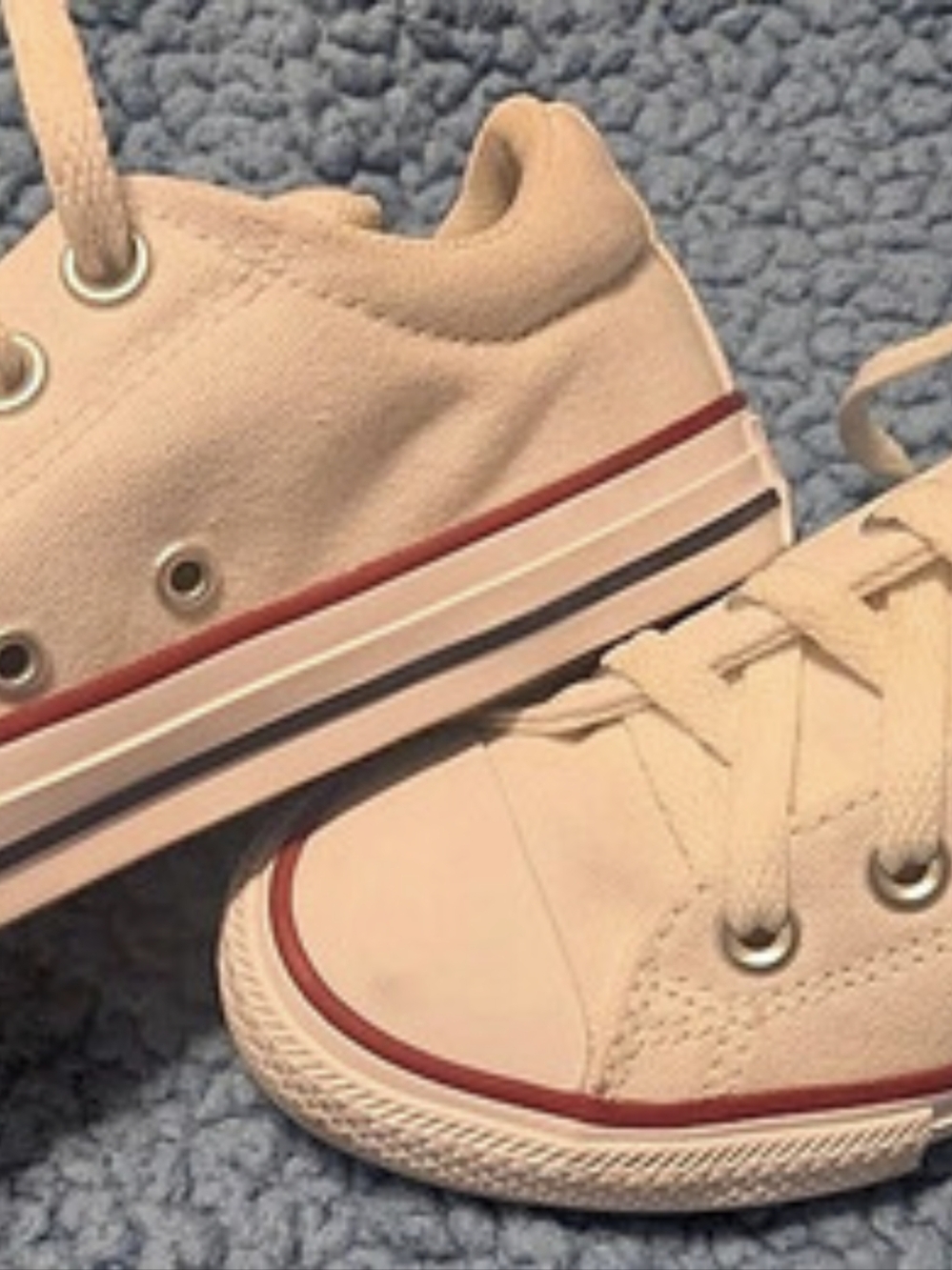 Converse Chuck Taylor All Star Madison Low Top Sneakers White & Red Girls US 1
